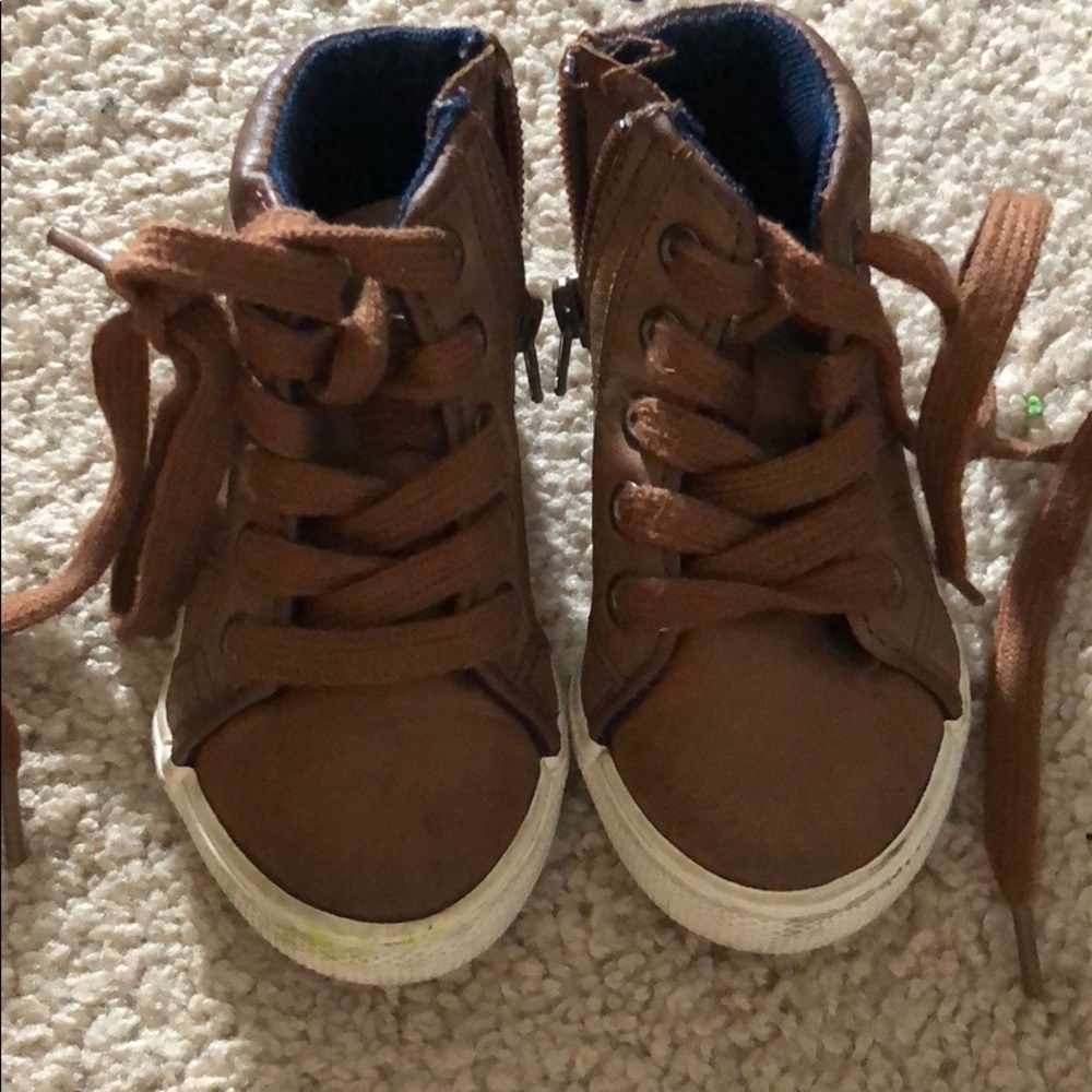 Toddler Cat and jack hi tops